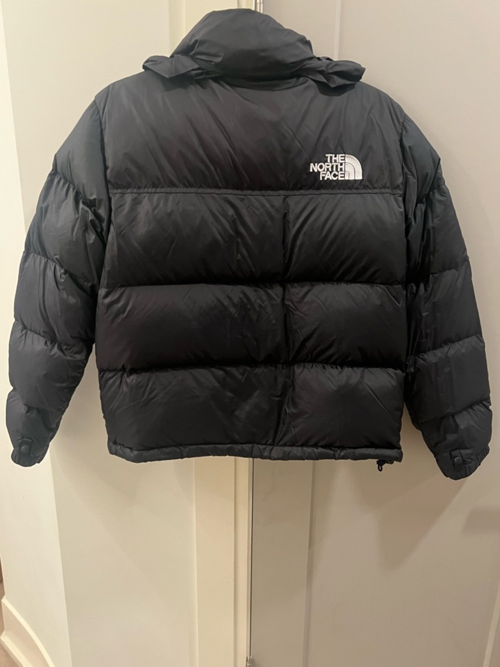 The North Face Black Women's Puffer Jacket - Picture 6 of 9